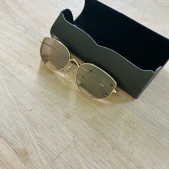 Cartier Panthère Metal Cat-Eye Abstract Sunglasses in Smooth Gold main image 11